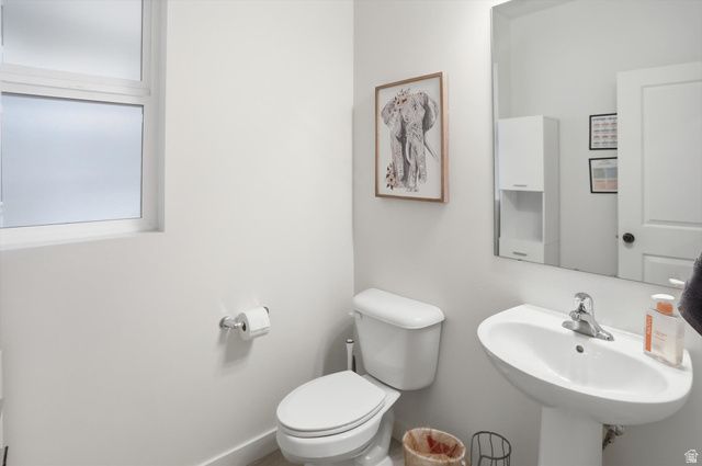 11754 S SILVER POND DR, South Jordan, UT 84009