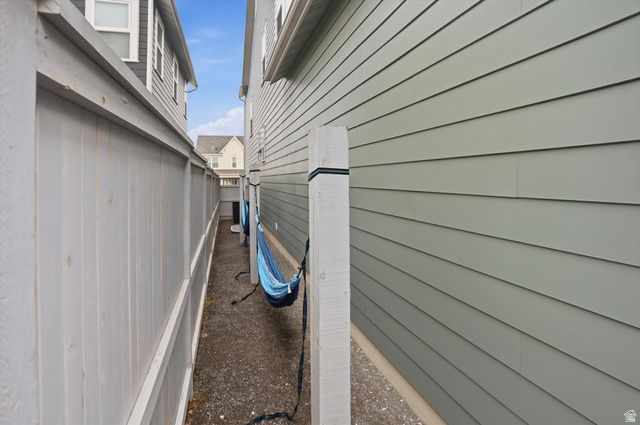 11754 S SILVER POND DR, South Jordan, UT 84009