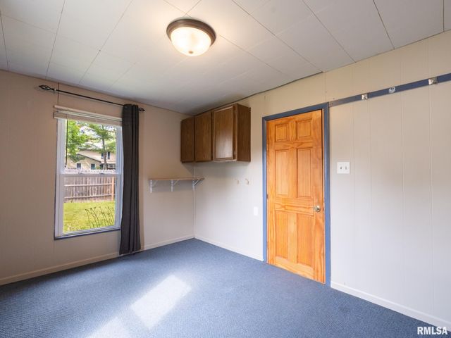 811 N 6TH Street, Chillicothe, IL 61523
