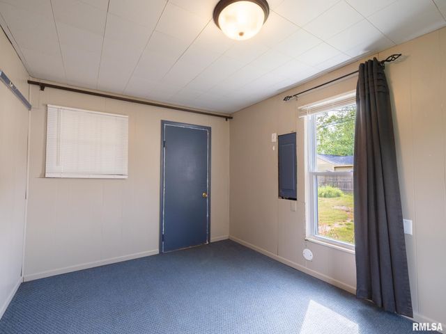 811 N 6TH Street, Chillicothe, IL 61523