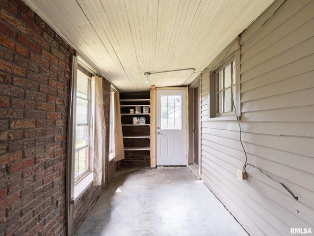 811 N 6TH Street, Chillicothe, IL 61523