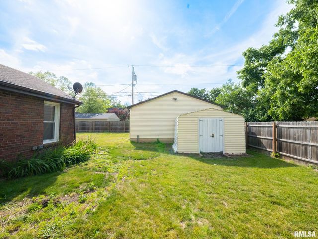 811 N 6TH Street, Chillicothe, IL 61523