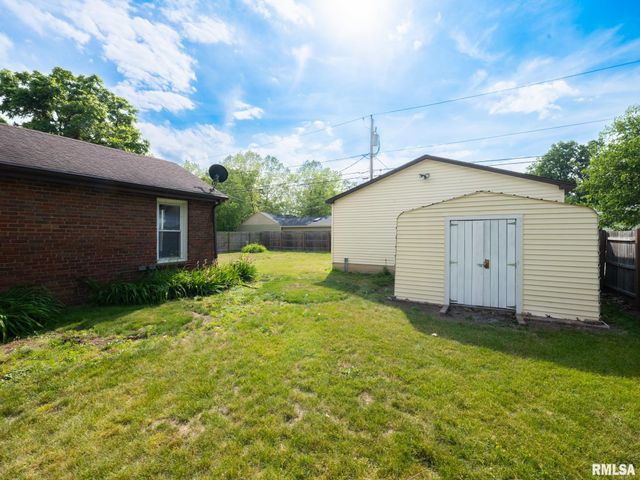 811 N 6TH Street, Chillicothe, IL 61523