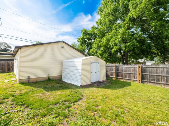 811 N 6TH Street, Chillicothe, IL 61523