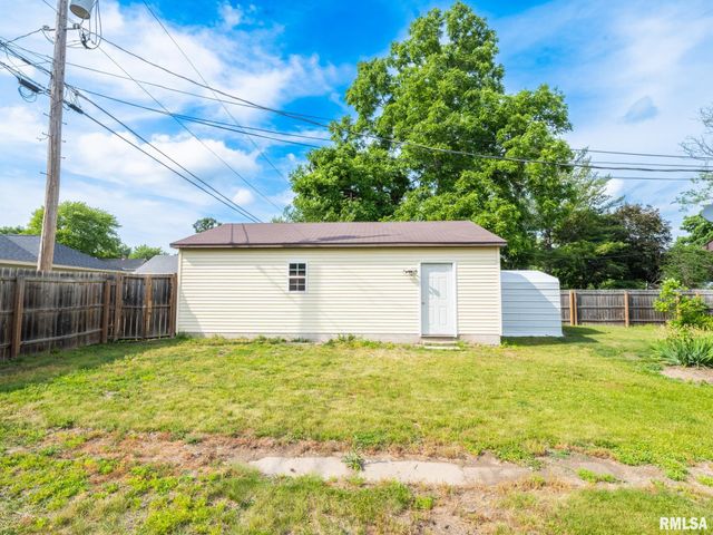811 N 6TH Street, Chillicothe, IL 61523