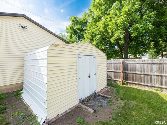 811 N 6TH Street, Chillicothe, IL 61523