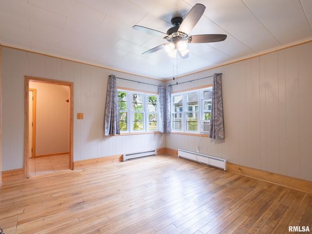 811 N 6TH Street, Chillicothe, IL 61523