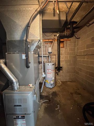 735 Park Drive, Alton, IL 62002