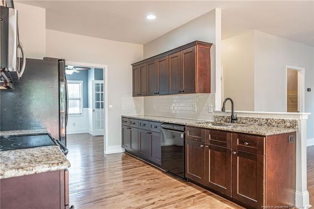 101 Lightwater Ct Court, Aberdeen, NC 28315