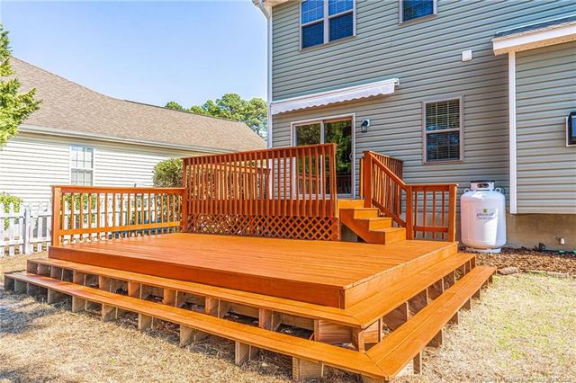 101 Lightwater Ct Court, Aberdeen, NC 28315