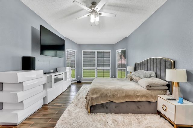 2000 Merritt Way, Arlington, TX 76018