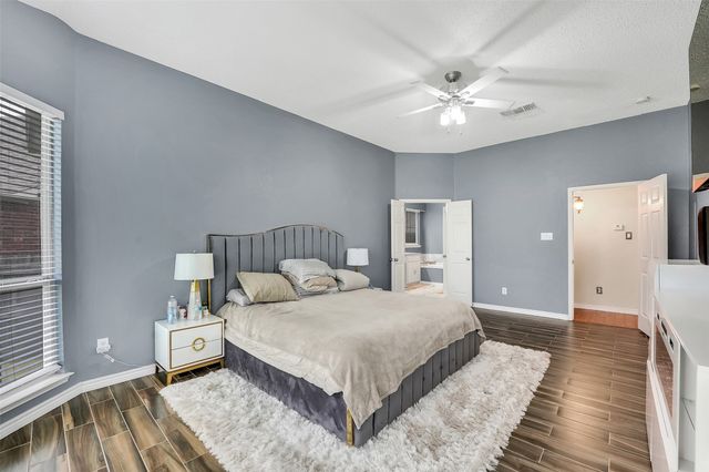 2000 Merritt Way, Arlington, TX 76018