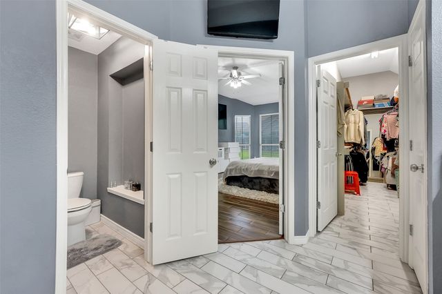 2000 Merritt Way, Arlington, TX 76018