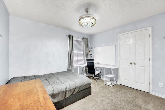 2000 Merritt Way, Arlington, TX 76018