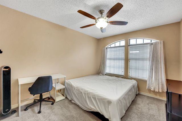 2000 Merritt Way, Arlington, TX 76018