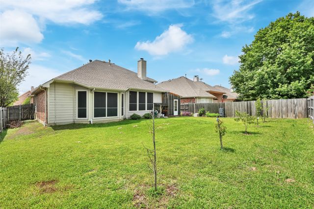 2000 Merritt Way, Arlington, TX 76018