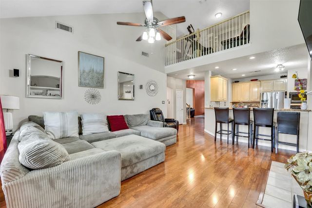 2000 Merritt Way, Arlington, TX 76018