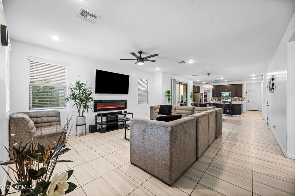 15245 W SHERMAN Street, Goodyear, AZ 85338 — photo 5
