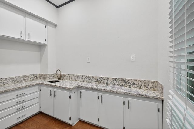 3314 Avenue O, Galveston, TX 77550