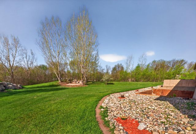 7620 Adelman Drive, Horace, ND 58047