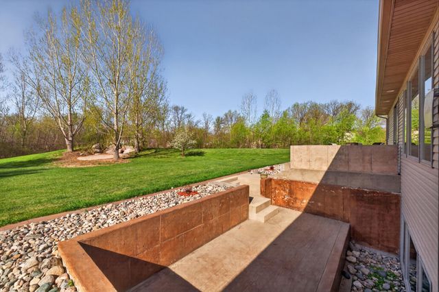 7620 Adelman Drive, Horace, ND 58047