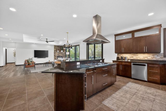 7620 Adelman Drive, Horace, ND 58047