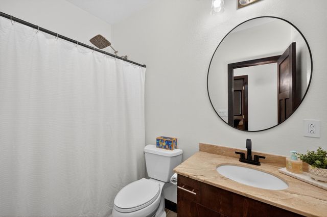 7620 Adelman Drive, Horace, ND 58047