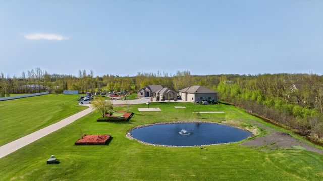 7620 Adelman Drive, Horace, ND 58047