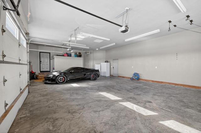 7620 Adelman Drive, Horace, ND 58047