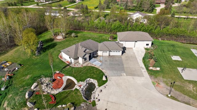 7620 Adelman Drive, Horace, ND 58047