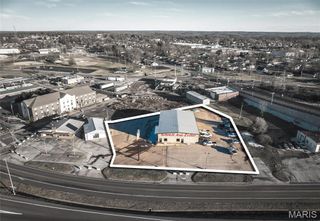 770 S Service Road W, Sullivan, MO 63080