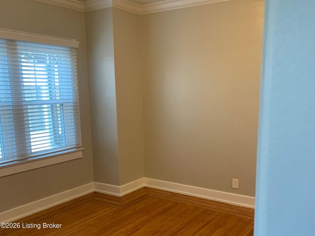 3825 Ormond Rd, Louisville, KY 40207
