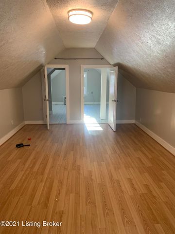 3825 Ormond Rd, Louisville, KY 40207