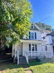 711 Stewart AVE, Roanoke, VA 24013