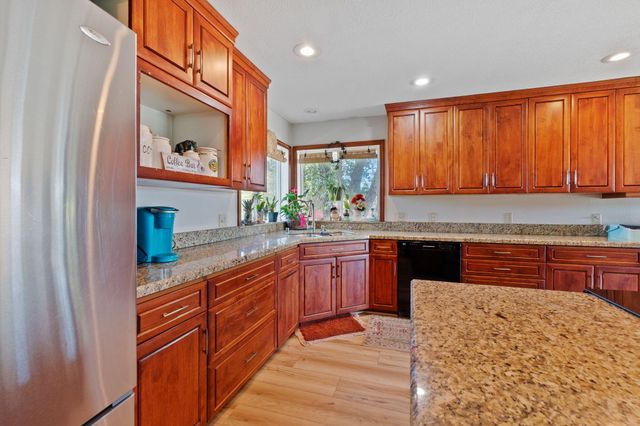 17825 Spanish Canyon Lane, Anderson, CA 96007