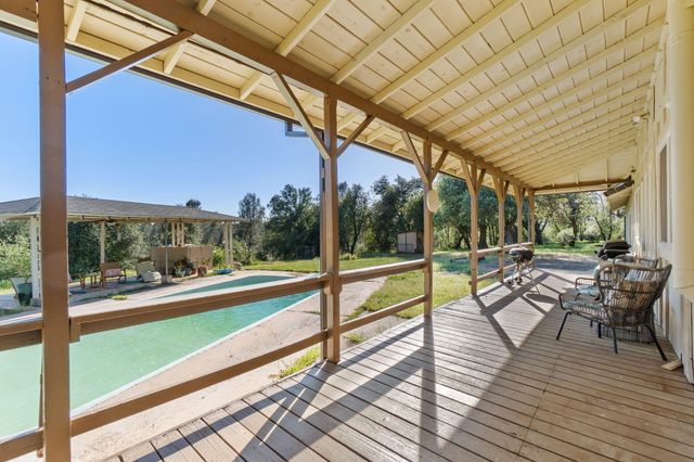 17825 Spanish Canyon Lane, Anderson, CA 96007