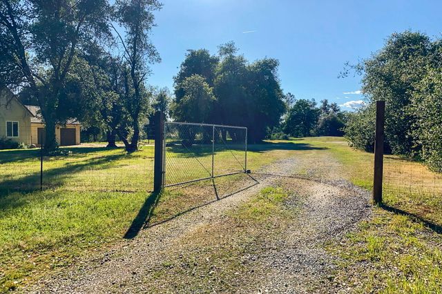 17825 Spanish Canyon Lane, Anderson, CA 96007