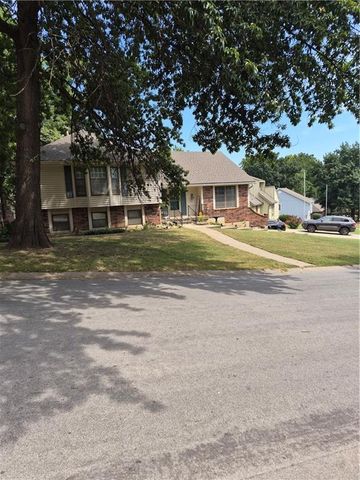 18500 E 27th Street S, Independence, MO 64057