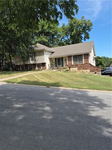 18500 E 27th Street S, Independence, MO 64057
