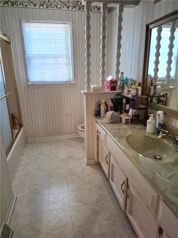 18500 E 27th Street S, Independence, MO 64057