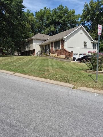 18500 E 27th Street S, Independence, MO 64057