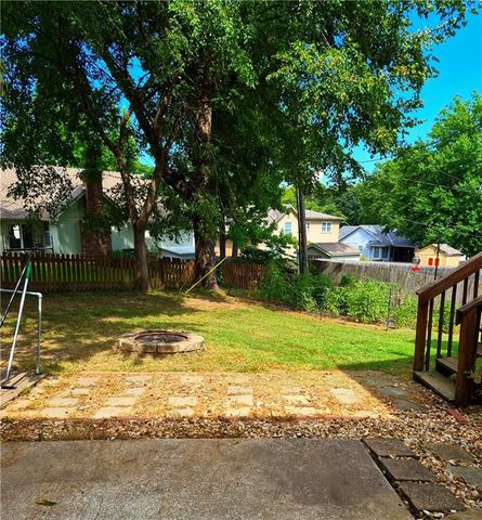 18500 E 27th Street S, Independence, MO 64057
