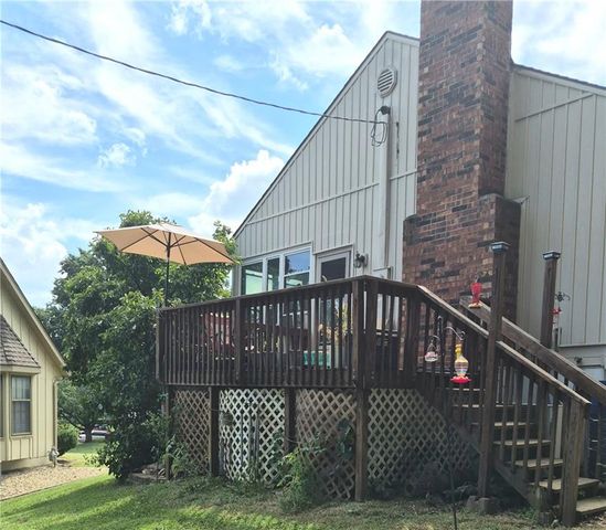 18500 E 27th Street S, Independence, MO 64057