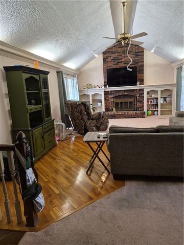 18500 E 27th Street S, Independence, MO 64057