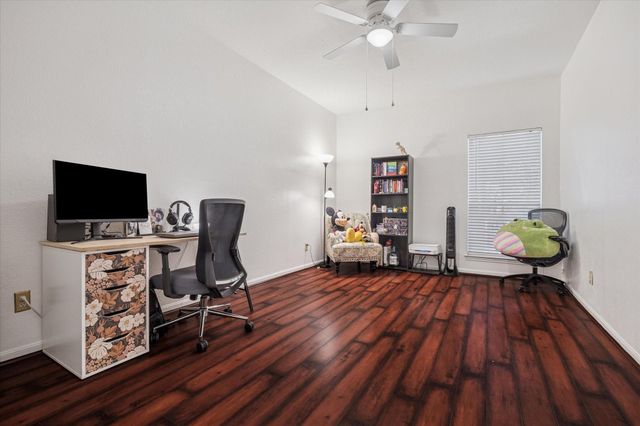 2100 Tanglewilde Street 318, Houston, TX 77063