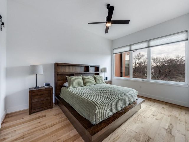 929 Bayonne Street, Dallas, TX 75212