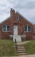 5818 Ferris Avenue, St Louis, MO 63120