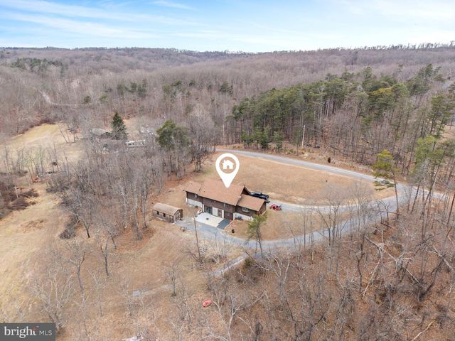 155 BLACKBERRY LN, Gore, VA 22637