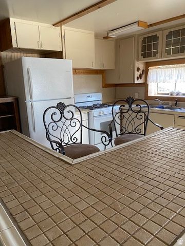 913 E 5300 N, Scofield, UT 84526