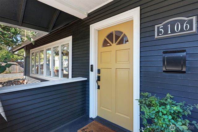 5106 51st Avenue S, Seattle, WA 98118